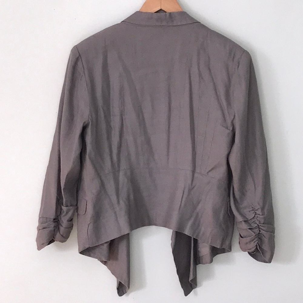 Linen jacket - Picture 2 of 3